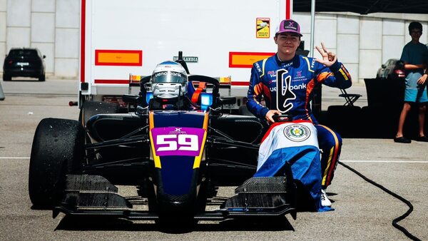 Mateo Valente logra su primer podio en Europa