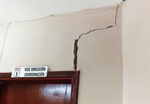 Escuela Guasu: Pabellón con riesgo de derrumbe espera fin de licitación - La Clave