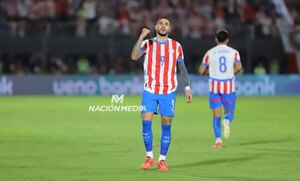 Versus / Sanabria: "En Europa muchas veces discriminan a los jugadores sudamericanos"