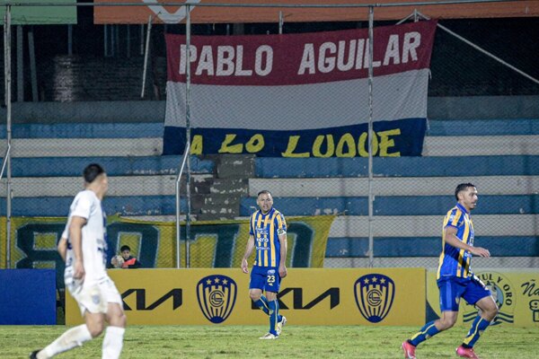 Versus / Luqueño despidió a su capitán Aguilar con un empate ante Ameliano
