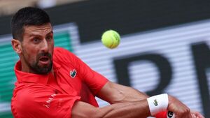 Sinner en modo campeón, Djokovic centenario se cita con Zverev