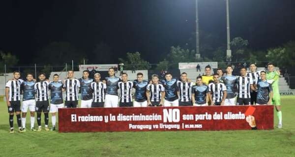 Guaireña trepa en la tabla ante un técnico debutante en Santaní - Fútbol de Intermedia - ABC Color