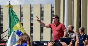 La Nación / Acusan a Bolsonaro de golpista