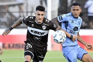 Versus / Olimpia estaría tras unos valores del sorprendente campeón argentino 