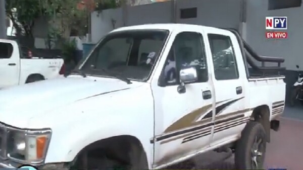 Robaron una camioneta del estacionamiento del Hospital de Calle'i