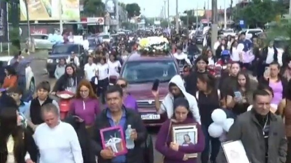 Coronel Oviedo da un emotivo adiós a María Fernanda: “Fracasamos como sociedad”