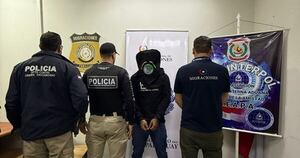 La Nación / Expulsan a tres brasileños, dos se habían fugado de cárceles de su país