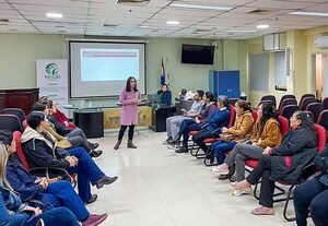Capacitación al personal de Esterilización de la Fundación Tesãi | DIARIO PRIMERA PLANA