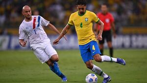 Marquinhos invita a Ancelotti a que se inspire en Luis Enrique