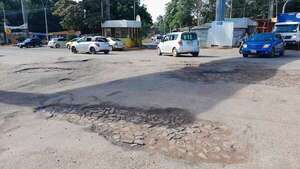 Itauguá: Ruta Marcial Samaniego cubierta de peligrosos baches - Nacionales - ABC Color