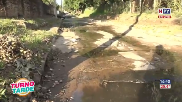 Denuncian deplorable estado de intersección con la calle Pizarro en barrio Santa Librada