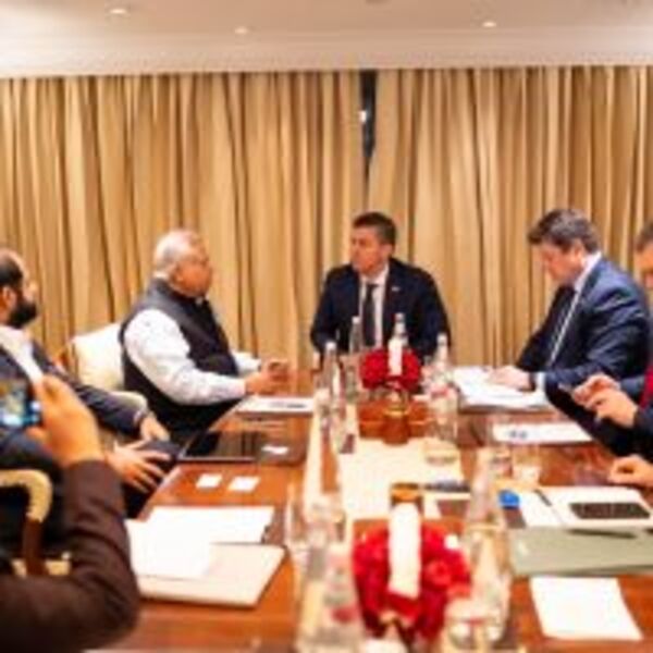 Grupo Hinduja: presidente Peña se reúne con uno de los conglomerados empresariales más importantes del mundo :: Presidencia de la República del Paraguay