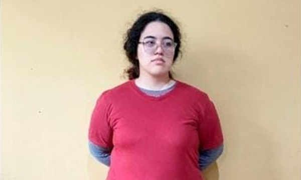 Abogada que acompañó a Mikahella, se niega a representarla - Noticiero Paraguay