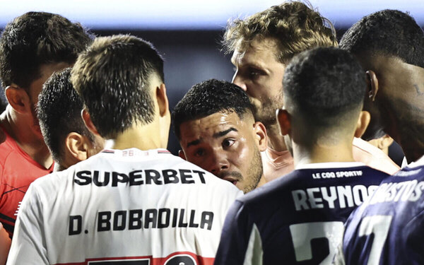 Versus / ¡Aseguran que Bobadilla se disculpó con Navarro!