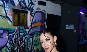 Izza Aquino está con un nuevo sello musical y se prepara para su primer álbum