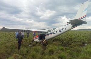 Avioneta robada en Uruguay aparece estrellada en San Pedro del Paraná - Policiales - ABC Color