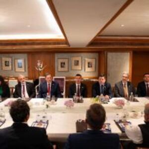 Desde la India, se proyectan nuevas oportunidades para la industria y el financiamiento en Paraguay :: Presidencia de la República del Paraguay