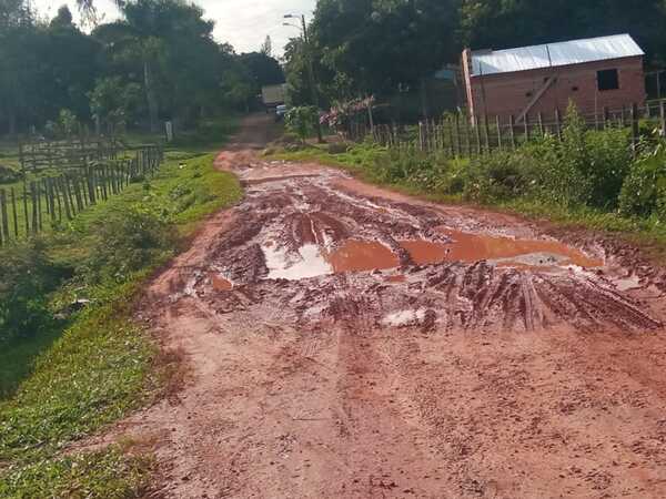 Varias arterias céntricas de San José de los Arroyos en deplorables estados - Noticiero Paraguay