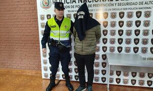 Detienen a un hombre y le incautan un arma