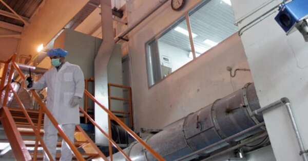La Nación / Acusan a Irán de dilatar pacto nuclear