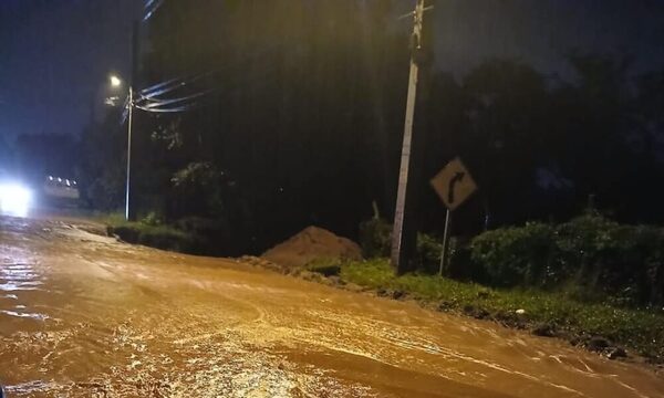 (Video) Lluvia causa estragos en Asunción y otras ciudades de Central