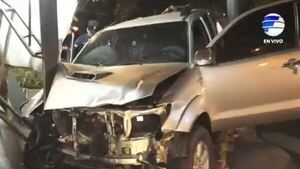 Una mujer chocó y estaba totalmente desnuda