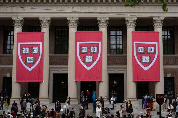 Trump intensifica su asedio contra Harvard y Columbia - Mundo - ABC Color