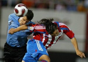 Versus / Así fue el último triunfo de Paraguay frente a Uruguay por Eliminatorias