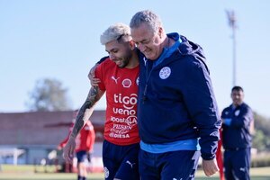 Versus / ¡Hasta las lágrimas! La emoción del "Pájaro" Benítez por Julio Enciso