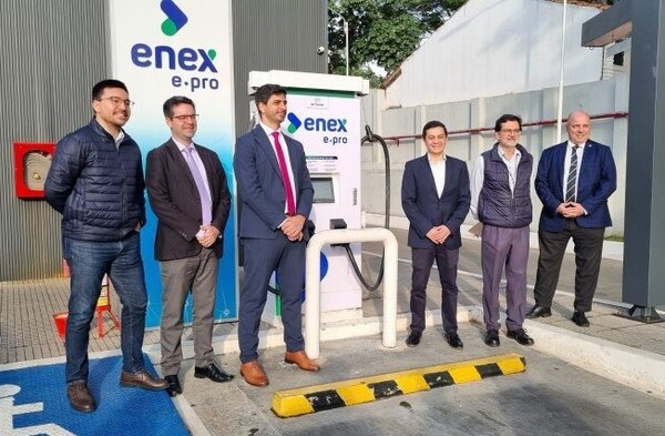 Habilitan tercera estación de carga rápida de autos eléctricos en Asunción - .::Agencia IP::.