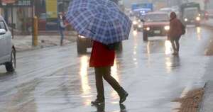 La Nación / Anuncian clima fresco y lluvias leves durante la hora del partido entre Paraguay y Uruguay