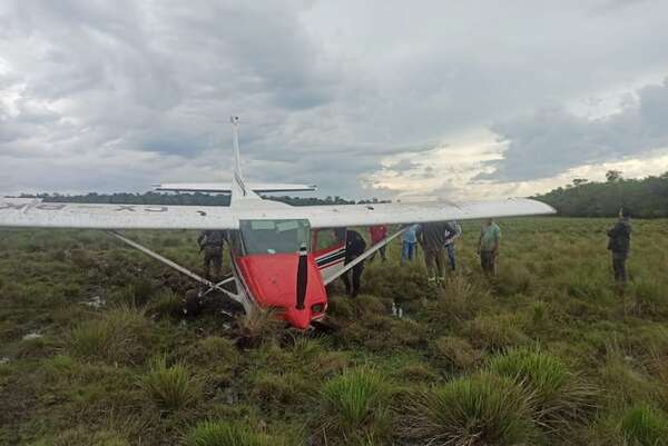 Devolverán avioneta hallada en San Pedro del Paraná que presuntamente fue robada en Uruguay - Policiales - ABC Color