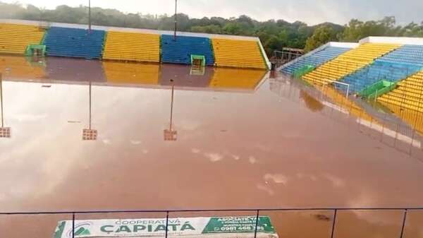 El estadio del Deportivo Capiatá, inundado - Fútbol - ABC Color