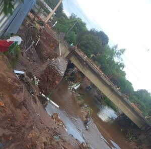 Lenta obra municipal genera perjuicios durante temporal - San Lorenzo Hoy