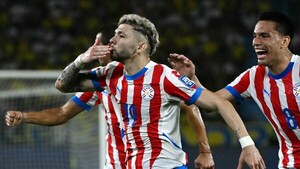 Julio Enciso, autor del gol 1.000 en la historia de la Albirroja