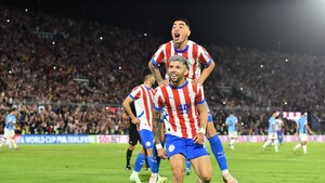 Julio Enciso: el llanto y la dedicatoria al cielo