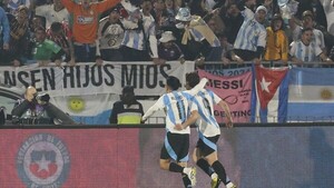 Argentina gana y deja a Chile al filo de la eliminación