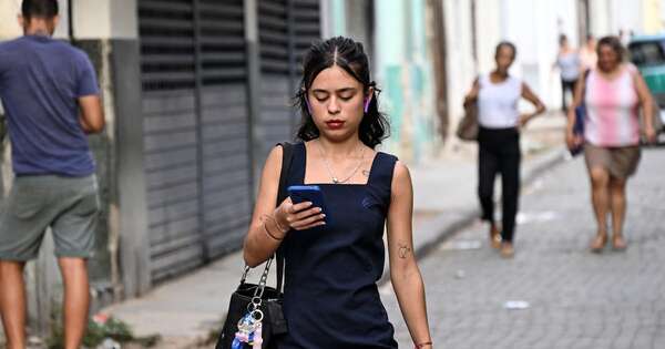 La Nación / Nuevas tarifas de internet causan descontento en Cuba