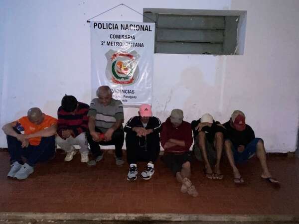 Albirroja: operativo de seguridad resultó con casi 30 demorados - Policiales - ABC Color