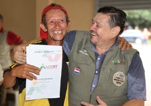 Titulación masiva de tierras con descentralización del INDERT instala sabia productiva en familias del Estatuto Agrario – La Mira Digital