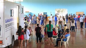 Ciudad Mujer Móvil provee atención integral a familias del municipio de Canindeyú - .::Agencia IP::.