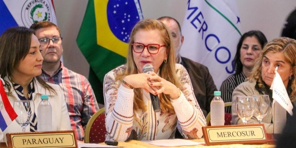 Paraguay y Argentina abordan respuesta conjunta ante posible crisis de salud internacional • PARAGUAY TV