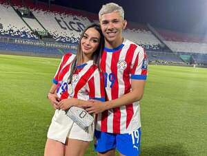 ¿Qué escribió la orgullosa esposa de Julio Enciso tras el triunfo de la Albirroja? - Gente - ABC Color