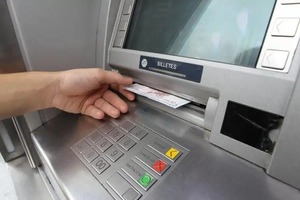 Trabajadores gastan casi el 90 % del salario en la primera semana - Portal Digital Cáritas Universidad Católica