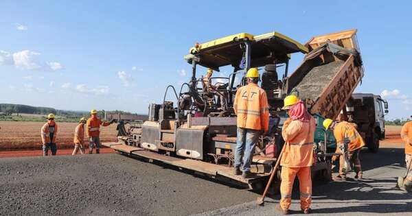 La Nación / A abril, inversión pública creció 47 % interanual