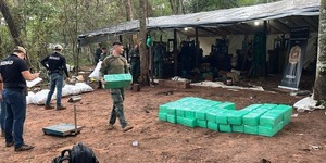 Golpe al narcotráfico: Senad desmanteló una megaestructura de producción de marihuana en Canindeyú • PARAGUAY TV