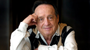Chespirito revive en su regreso a las pantallas con una nueva serie biográfica