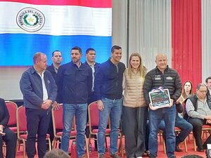 Presidente Peña destacó importancia del Rally WCR durante jornada de gobierno en Itapúa - .::Agencia IP::.
