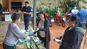 Venden comidas típicas para pagar reparación de ambulancias en CDE