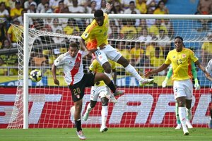 Versus / Colombia iguala con Perú y no despega rumbo al Mundial de 2026